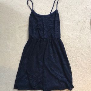 Navy blue linet dress never been worn. New. Size S